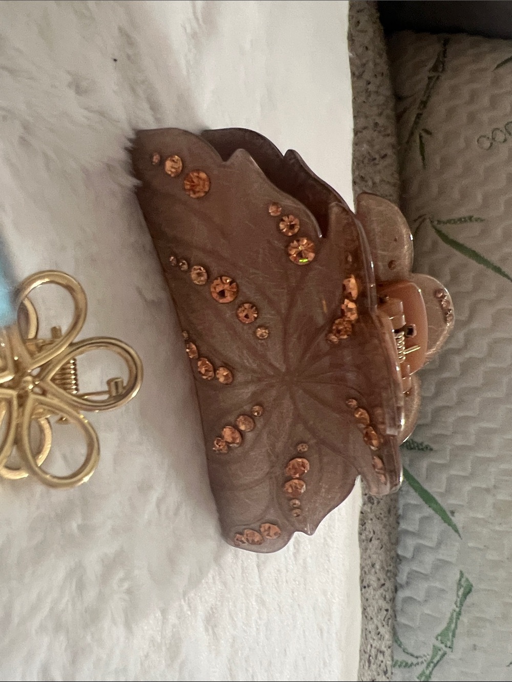 Brown Floral Resin Hair Claw Clip - Brown